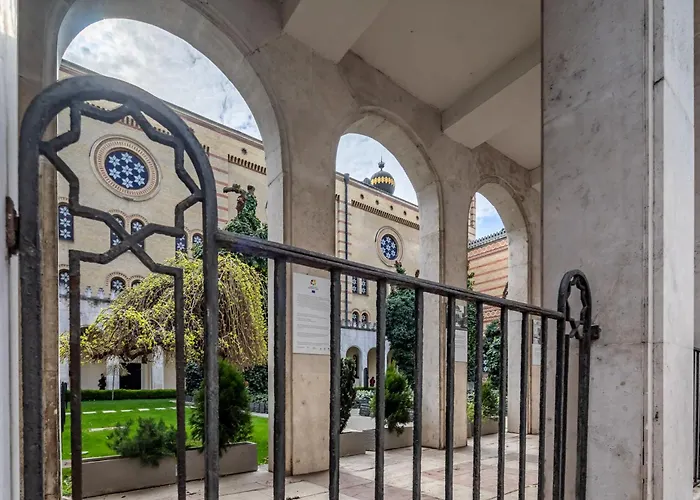 Ultra - Quiet Sleep - Large Apartment *