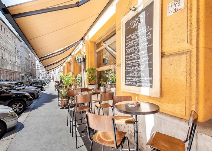 Ultra - Quiet Sleep - Large Apartment Budapest